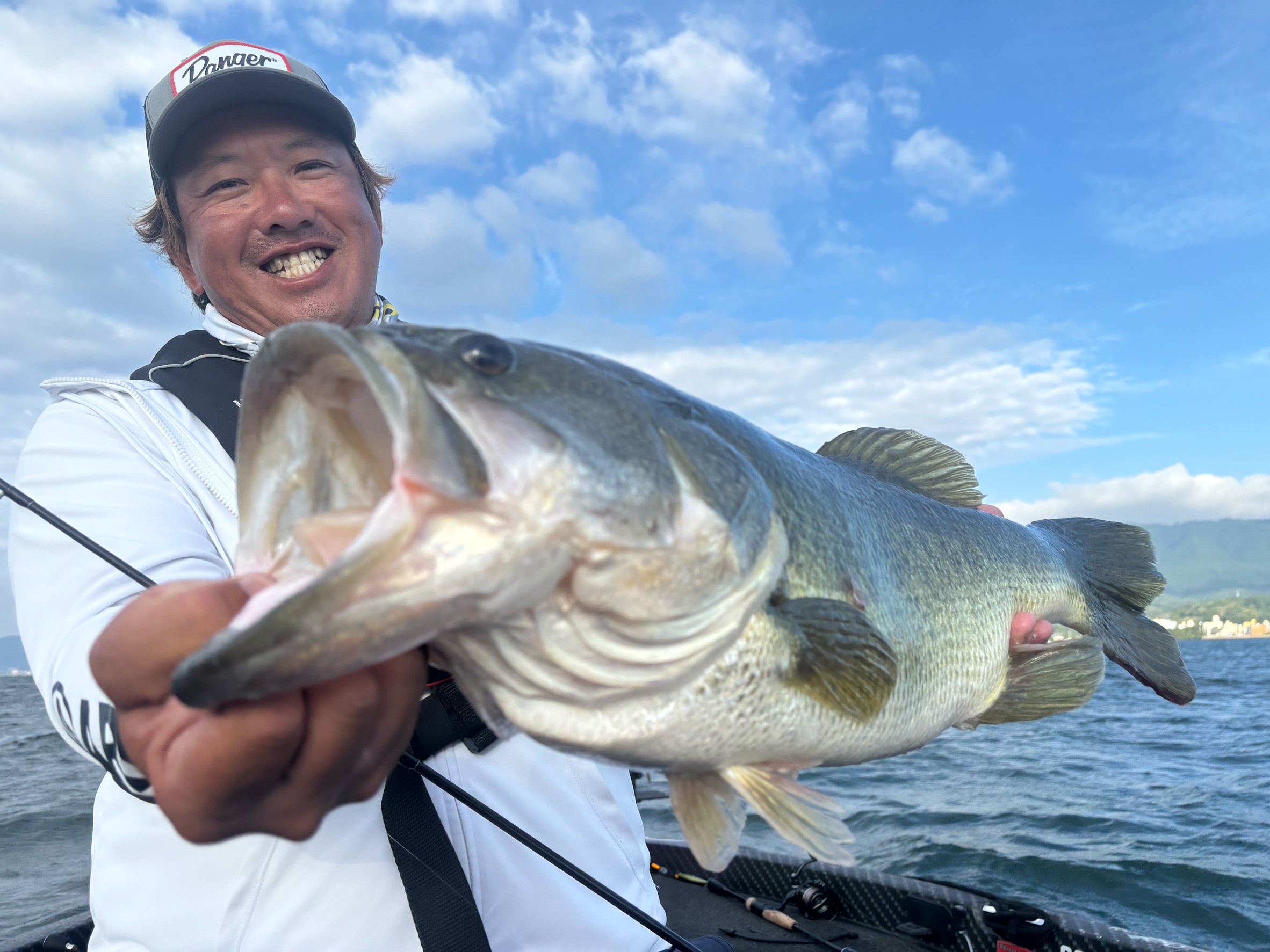 礒村雅俊 琵琶湖バスフィッシングガイド